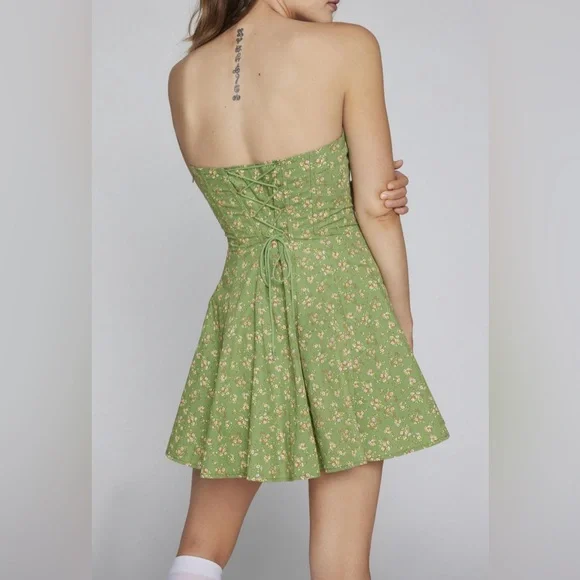 Kimchi Blue Addison Strapless Fit & Flare Mini Dress - Picture 3 of 10